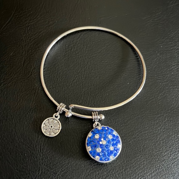 Ginger Snap bangle bracelet. - Picture 2 of 5